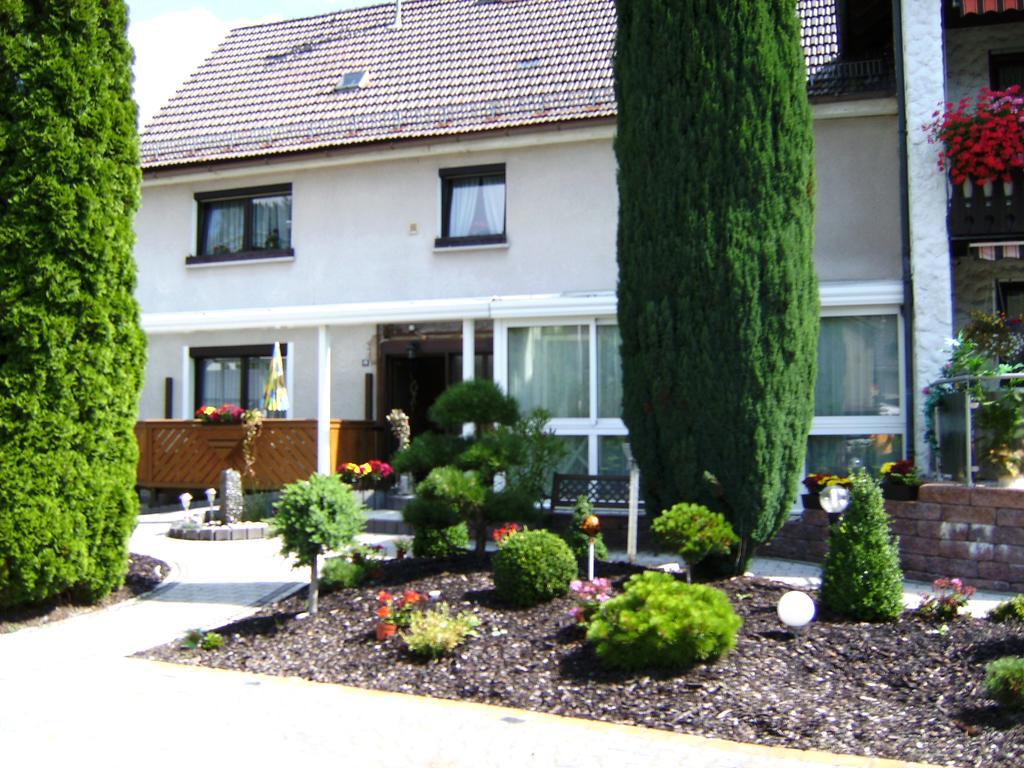 Ferienwohnungen Haus Waltraud Steinwiesen Exterior foto